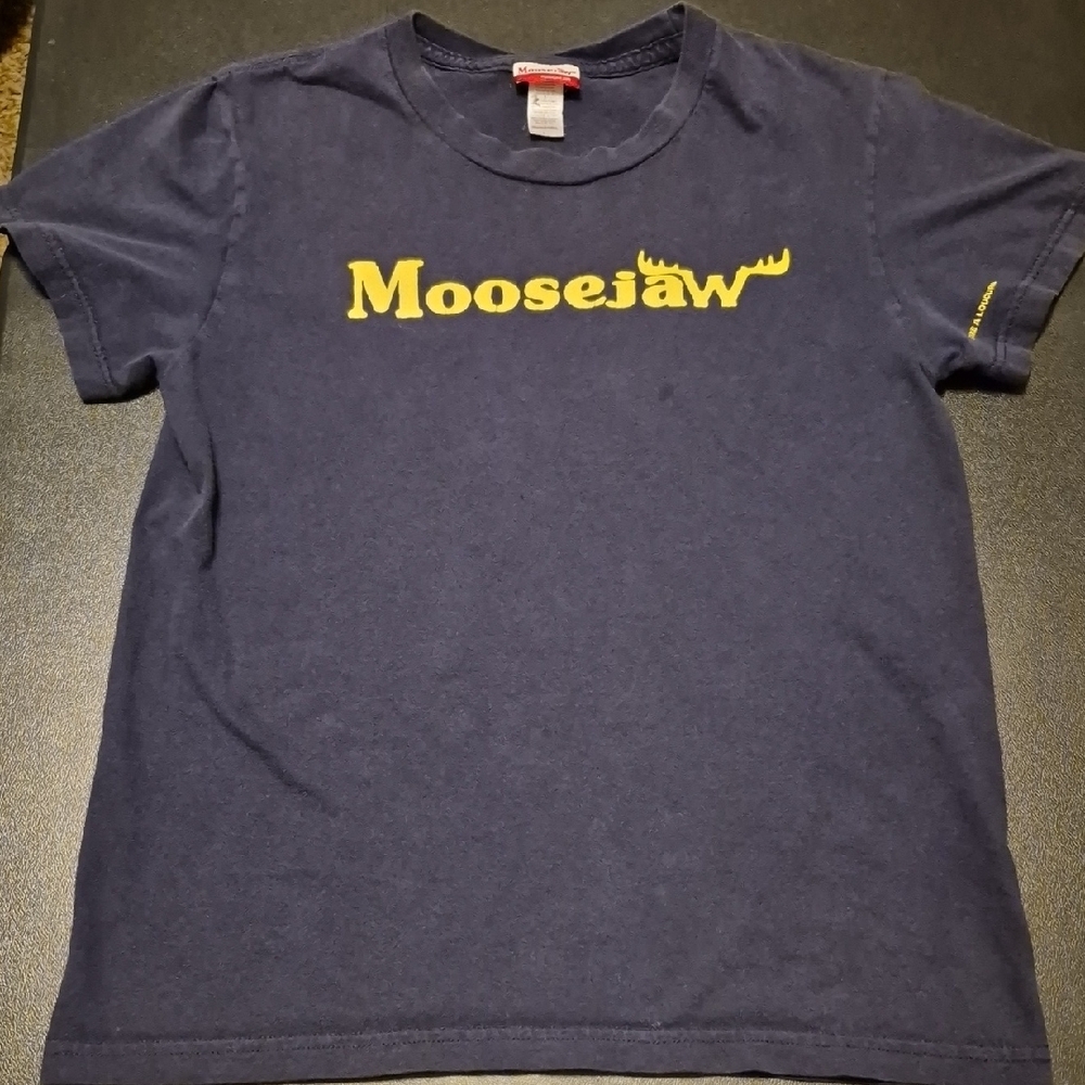 Moosejaw Kids Short Sleeve Tee in Navy with Yellow Print (2 For $5)